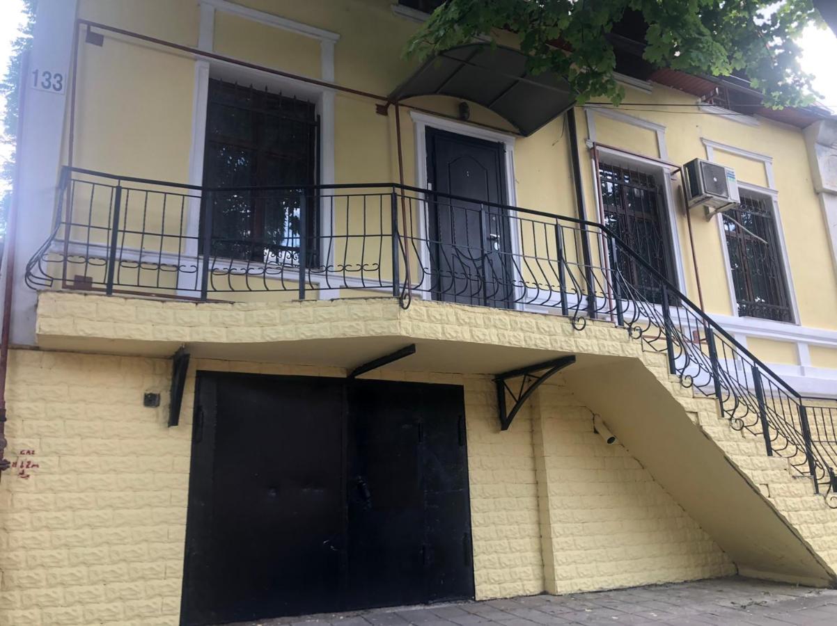 Friends Hostel Кишинев Екстериор снимка