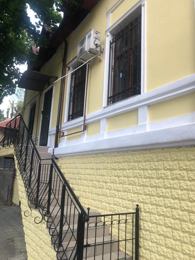 Friends Hostel Кишинев Екстериор снимка