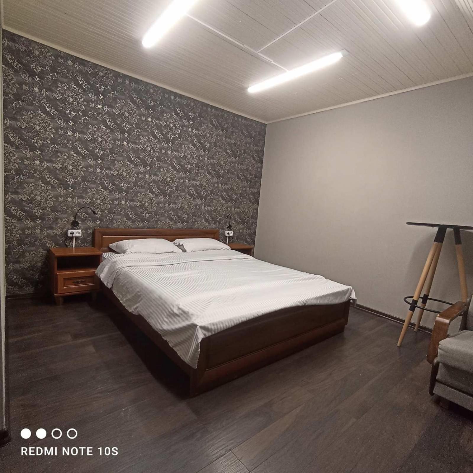 Friends Hostel Кишинев Екстериор снимка