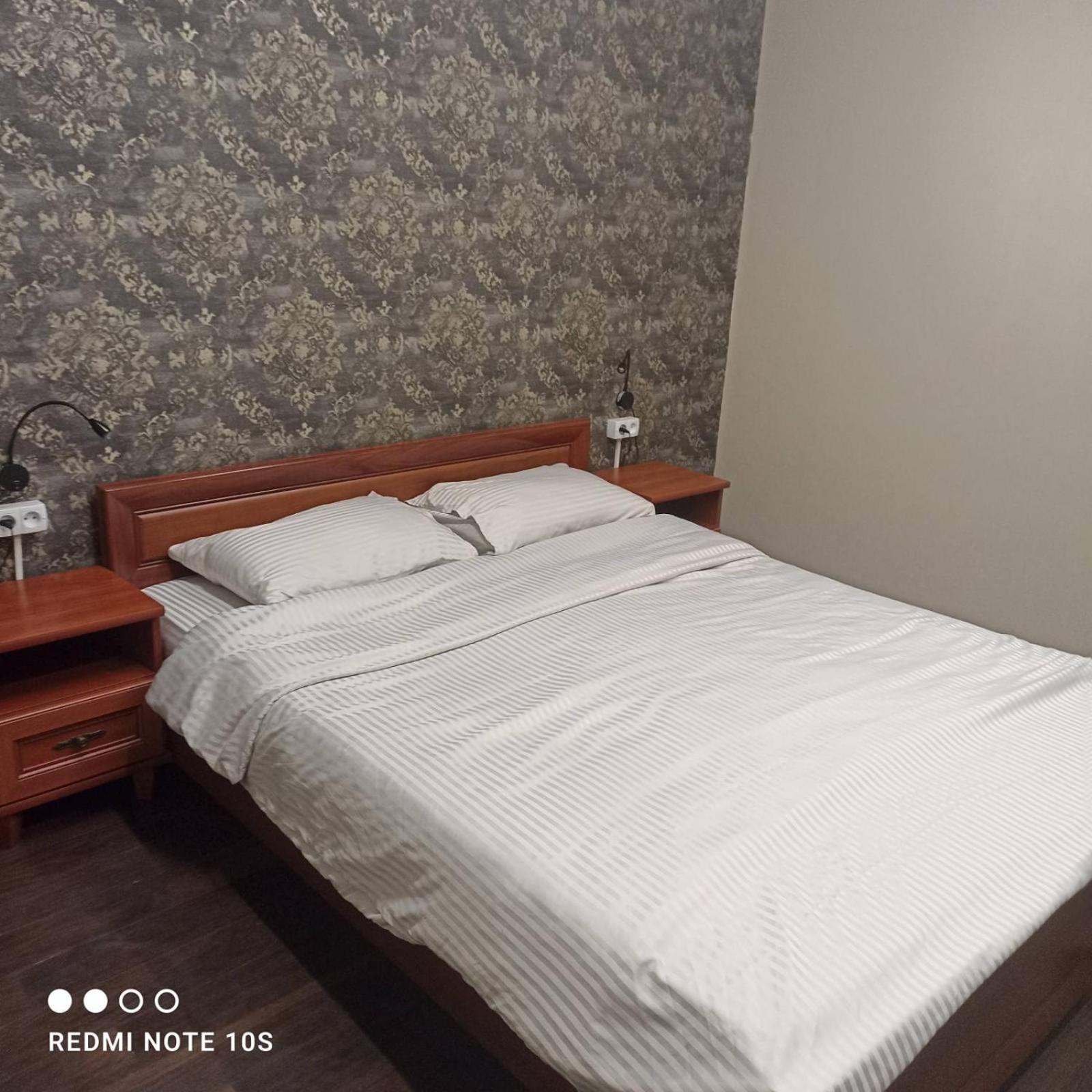 Friends Hostel Кишинев Екстериор снимка