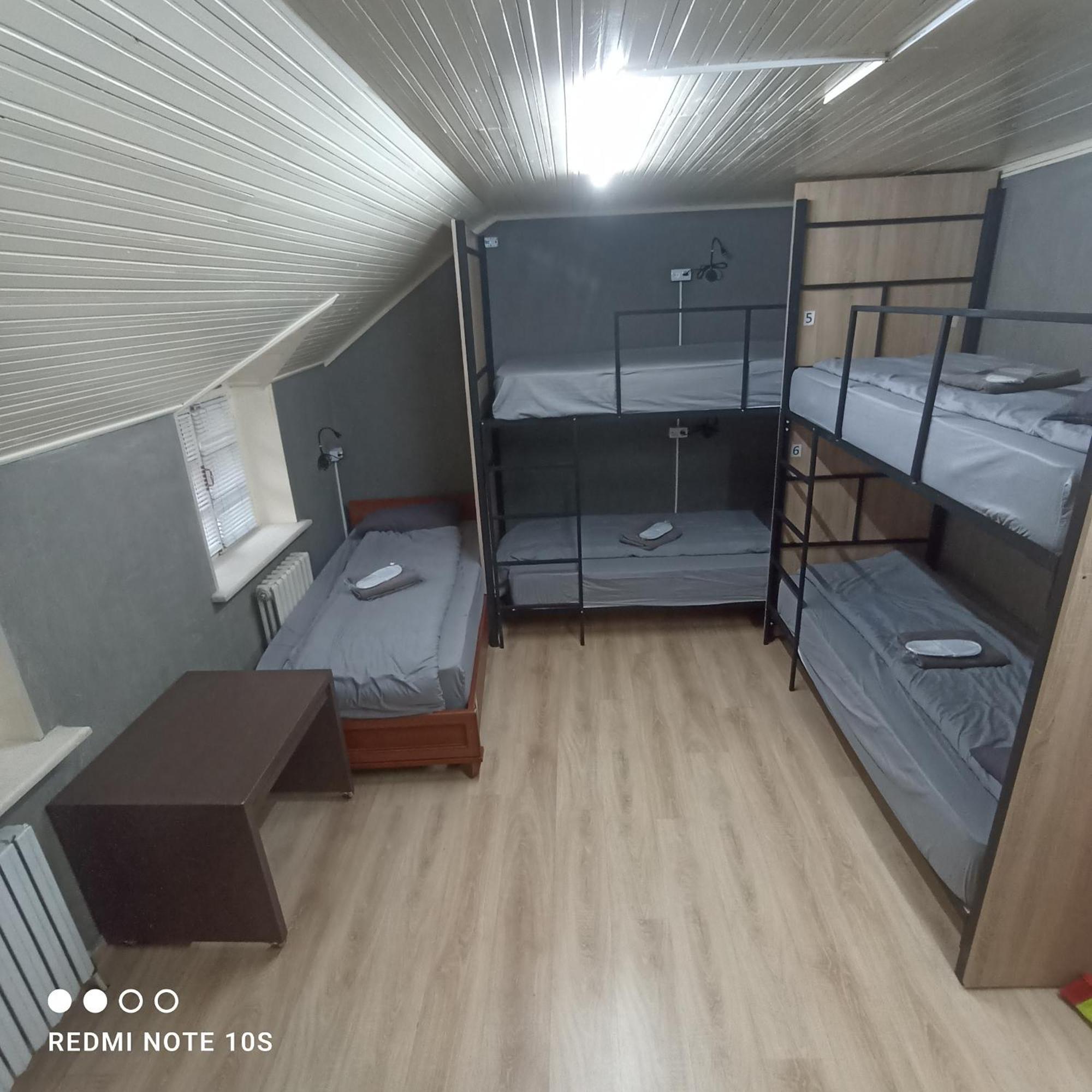 Friends Hostel Кишинев Екстериор снимка