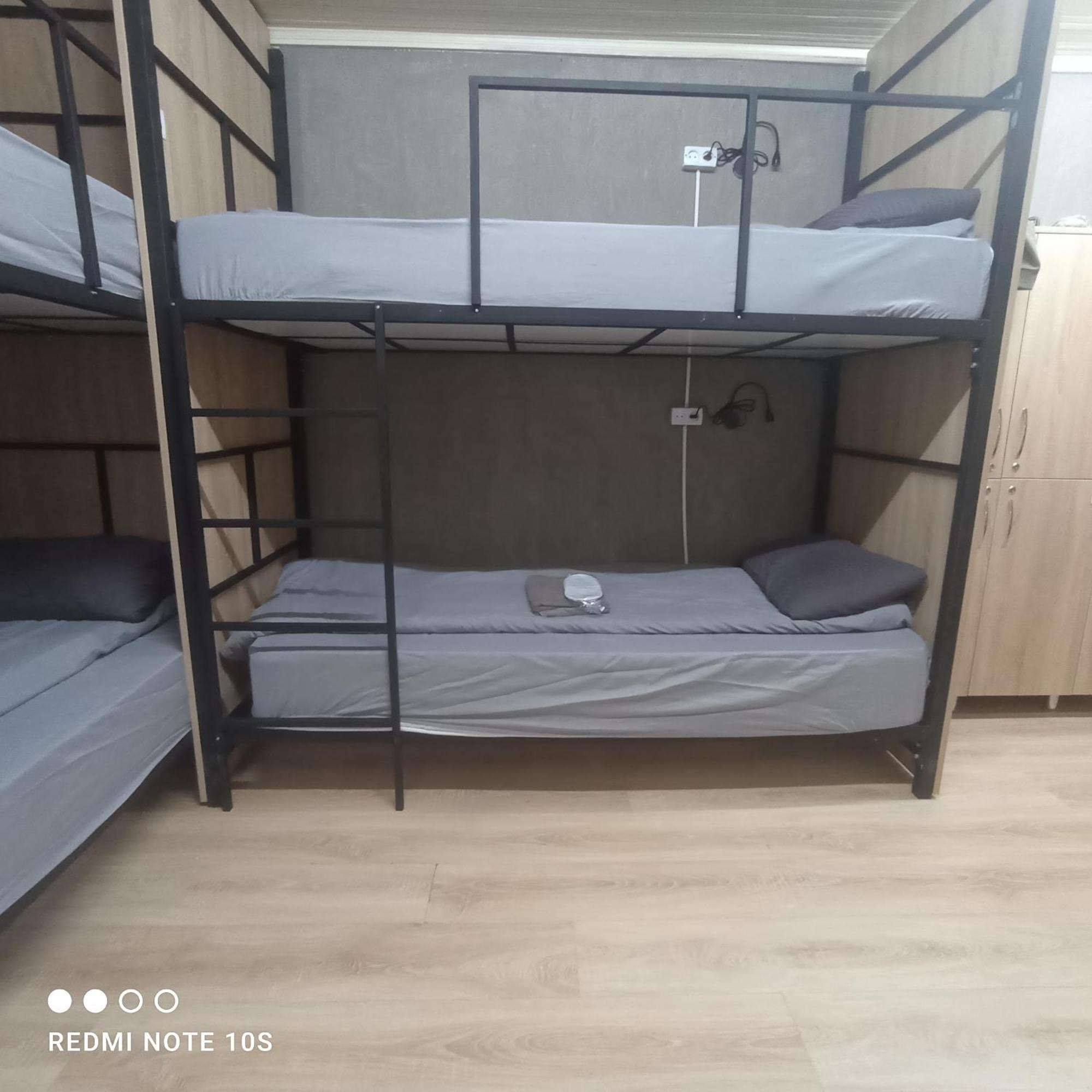 Friends Hostel Кишинев Екстериор снимка